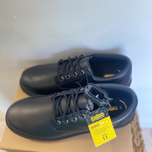 Men’s Non-Slip Work Shoes – Size 11, Black - Picture 3 of 10